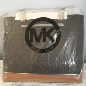 NWT Michael Kors bag